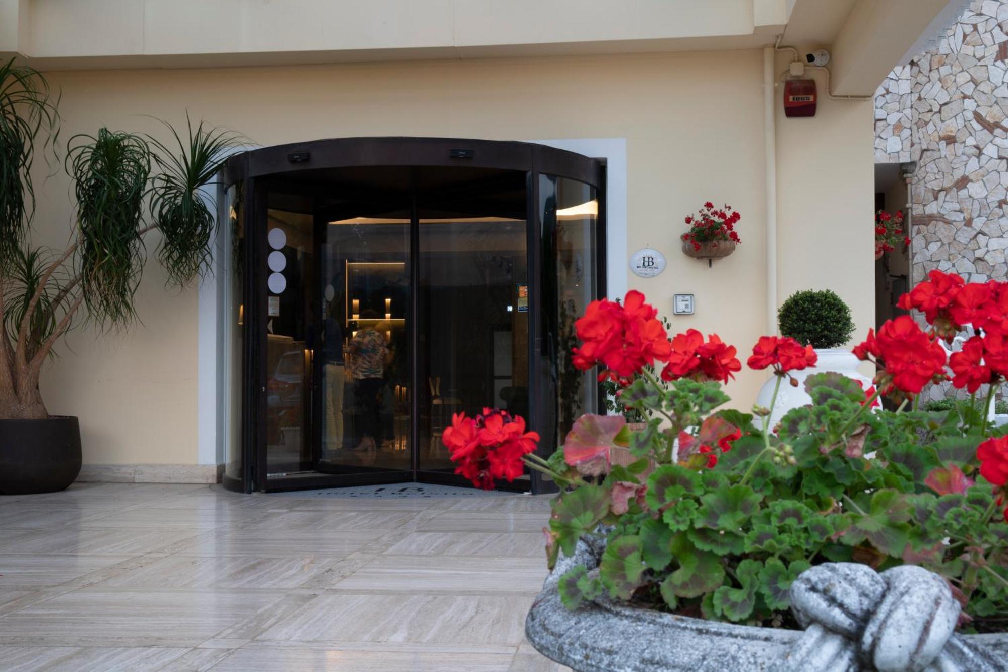 Bel Sito Hotel Due Torri Manocalzati Exterior foto